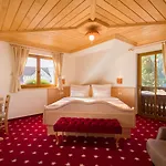 Planinka 4*